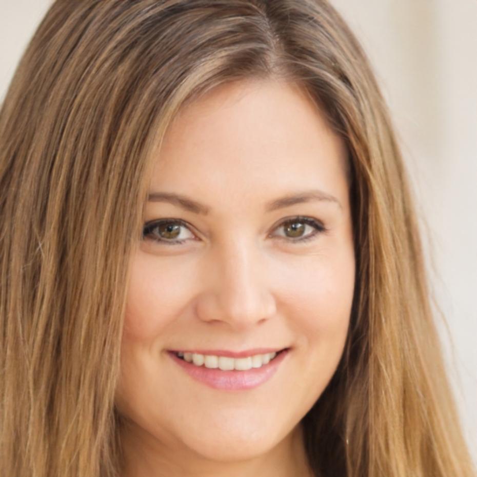 Program graduate Valentina explaining budget benefits